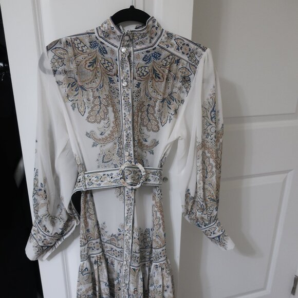 White Blue Floral Maxi Dress EUC S - Picture 1 of 7